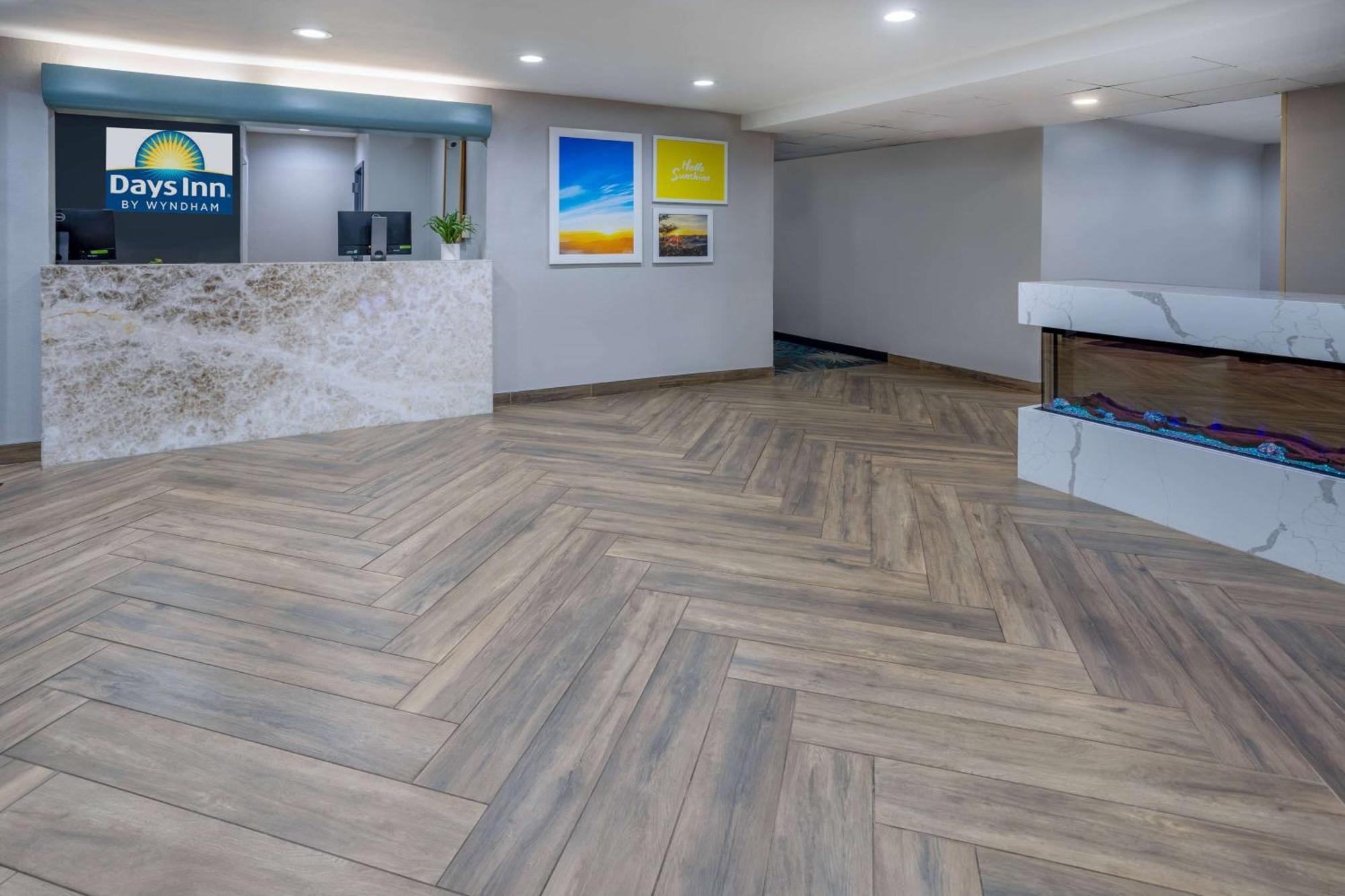 Days Inn By Wyndham Pleasant Prairie Kenosha Esterno foto
