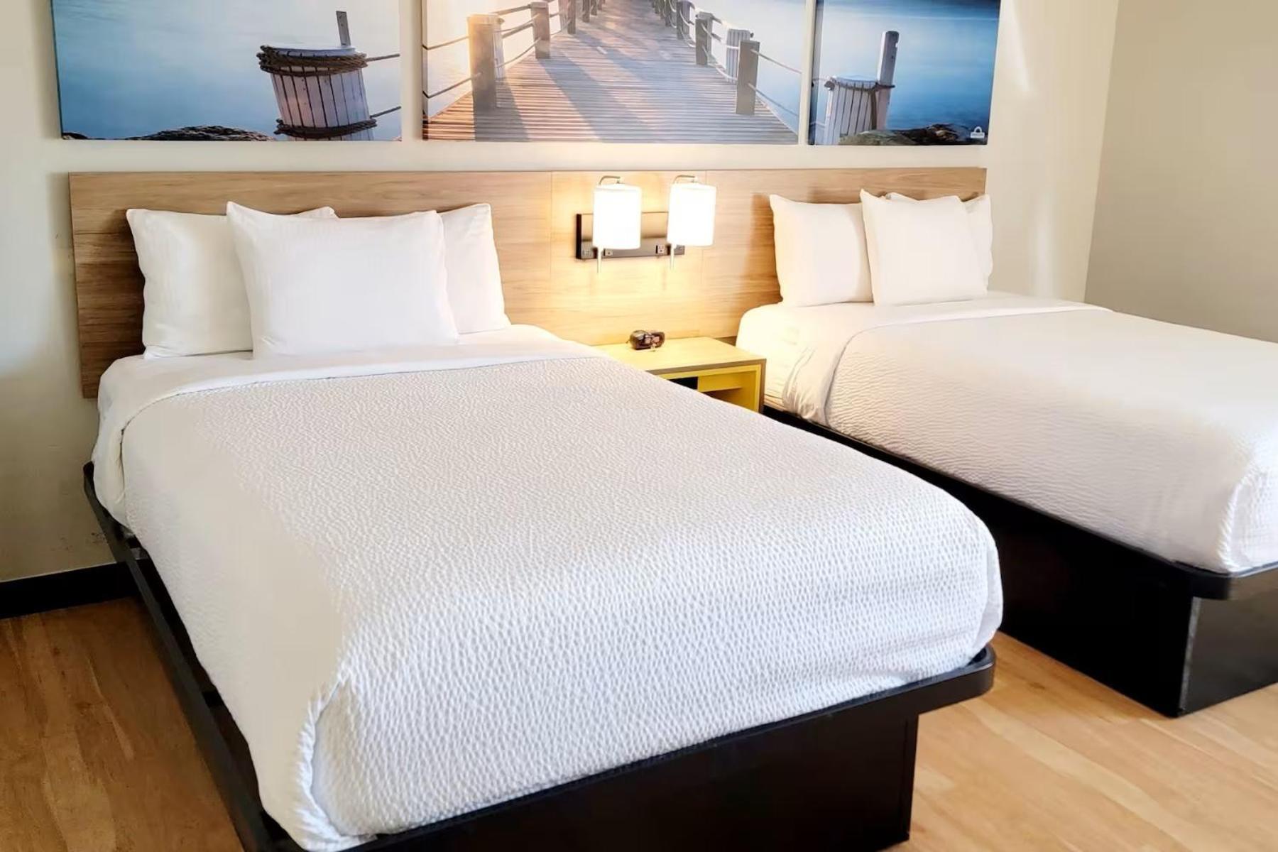 Days Inn By Wyndham Pleasant Prairie Kenosha Esterno foto